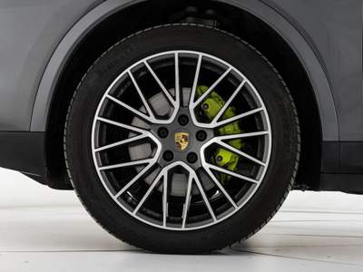 Porsche Cayenne 3.0 V6 E-Hybrid Grigio usata Milano