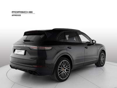 Porsche Cayenne 3.0 V6 E-Hybrid Nero usata Milano
