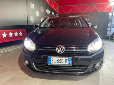 Volkswagen Golf 2.0 TDI 140CV DPF DSG 5p. Highline Nero usata Quartucciu