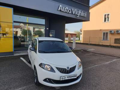 Lancia Ypsilon 1.0 FireFly 5 porte S&S Hybrid Gold Bianco usata Sanguinetto