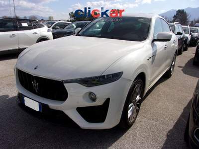 Maserati Levante V6 AWD Gransport * OPT X 19.000 ?! * Bianco usata Latisana