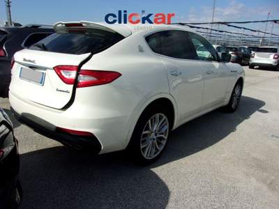 Maserati Levante V6 AWD Gransport * OPT X 19.000 ?! * Bianco usata Latisana