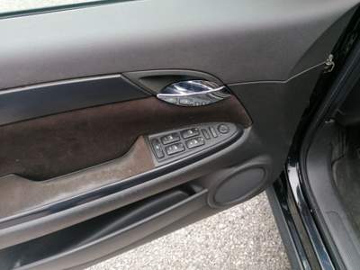 Fiat Croma 1.9 Multijet 8V Emotion GANCIO TRAINO - 8 GOMME Nero usata Latisana
