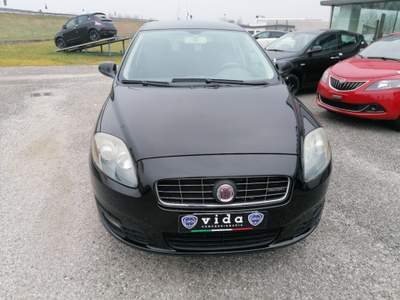 Fiat Croma 1.9 Multijet 8V Emotion GANCIO TRAINO - 8 GOMME Nero usata Latisana