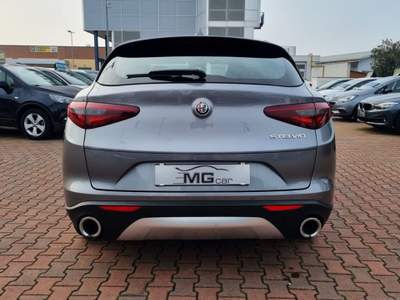 Alfa Romeo Stelvio 2.2 Turbodiesel 160 CV AT8 RWD NAVI-BI XENO LED Grigio usata Rimini