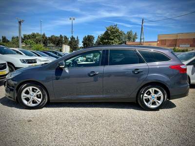 Ford Focus 1.6 TDCi 115 CV SW Titanium Grigio usata Lecce