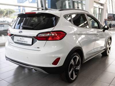 Ford Fiesta 1.0 Ecoboost Hybrid 125 CV 5 porte Active Bianco usata Silea