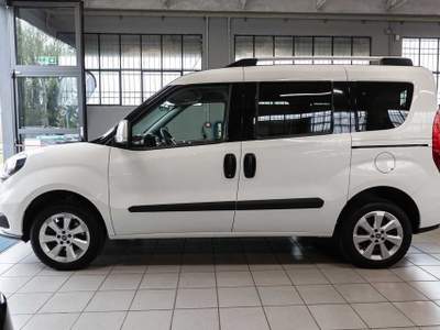Fiat Doblò 1.4 T-Jet 16V Easy 7 posti Bianco usata Silea