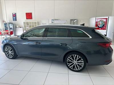 Seat Leon Sportstourer 1.5 eTSI 150 CV DSG Xcellence Grigio usata Olbia