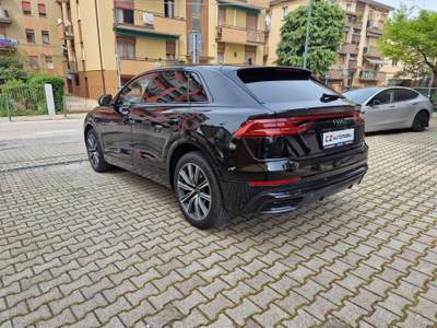 Audi Q8 Sline/Matrix/21''/Head up/Pelle/Camera/Keyless/ Nero usata Dolo