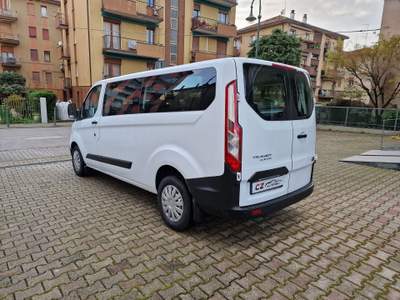 Ford Tourneo Custom L2/9 Posti/Automatico/Camera/Carplay/ Bianco usata Dolo