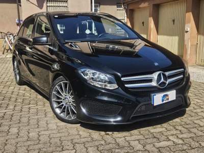 Mercedes-Benz Classe B d Automatic Sport Nero usata Novi Ligure