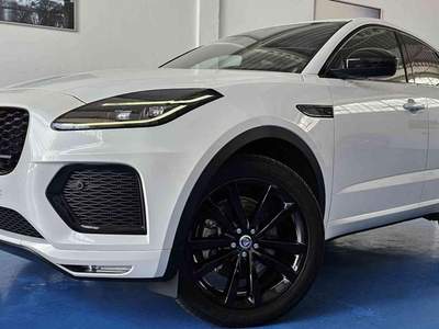 Jaguar E-Pace 2.0D AWD R-Dynamic SE BLACK EDITION-20'-MERIDIAN Bianco usata VIZZOLO PREDABISSI