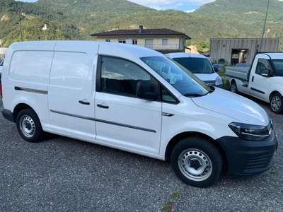 Volkswagen Caddy 2.0 TDI 102 CV Furgone Business Maxi Bianco usata Tolmezzo