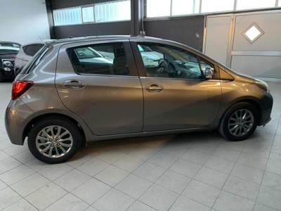 Toyota Yaris 1.4 D-4D 5 porte Cool Grigio usata Tolmezzo