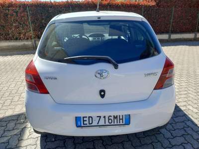 Toyota Yaris 1.0 5 porte Sol Bianco usata Ponderano