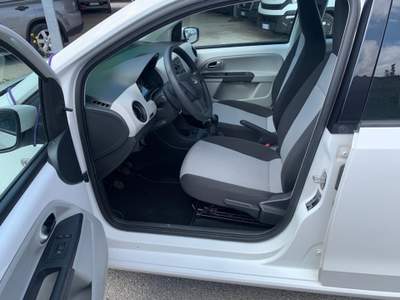 Seat Mii Seat Mii 1.0 68 CV 5 porte Chic Ecofuel Bianco usata Somma Vesuviana