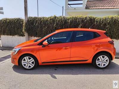 Renault Clio  1.5 blue dci Business 100cv Arancione usata Ragusa
