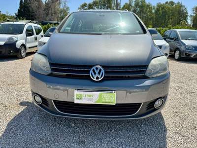 Volkswagen Golf 2.0 TDI 140CV DPF DSG Highline Grigio usata Lecce