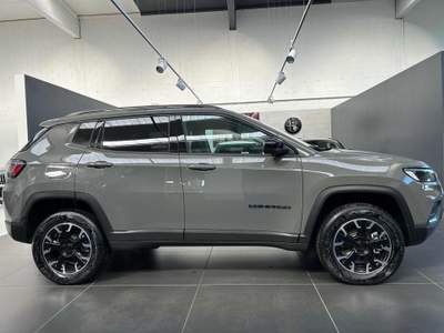 Jeep Compass 1.3 Turbo T4 240 CV PHEV AT6 4xe Upland Cross Grigio usata Vercelli