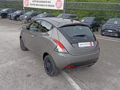 Lancia Ypsilon 1.0 FireFly 5 porte S&S Hybrid Silver Grigio usata Porcia