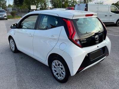 Toyota Aygo Ottime condizioni Bianco usata Aprilia