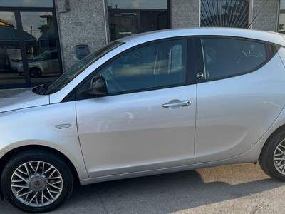 Lancia Ypsilon LANCIA YPSILON 1.2 ECOCHIC GPL Argento usata QUALIANO