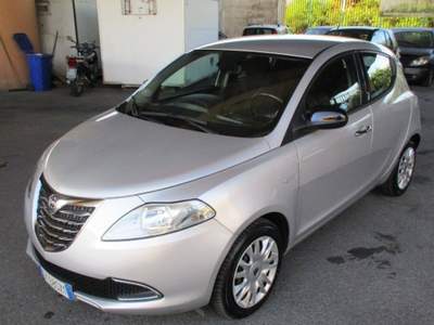 Lancia Ypsilon LANCIA YPSILON 1.3 M.JET Argento usata QUALIANO