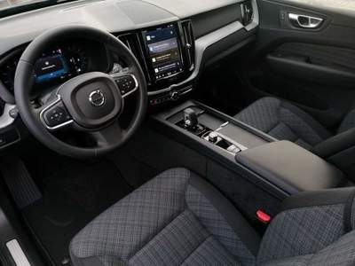 Volvo XC60 B4 automatico Core Nero usata Castelnuovo Rangone
