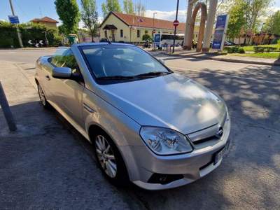Opel Tigra TwinTop 1.4 16V Sport Argento usata Bra