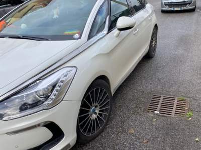 DS Automobiles DS 5 2.0 HDi 160 Sport Chic Bianco usata Pomezia