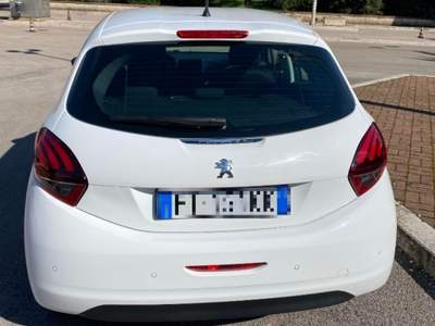 Peugeot 208 PureTech 82 5p. GPL Active Bianco usata Pomezia