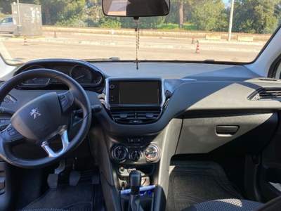 Peugeot 208 PureTech 82 5p. GPL Active Bianco usata Pomezia