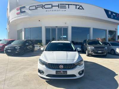 Fiat Tipo 1.3 Mjt S&S SW Lounge Bianco usata Poggiardo
