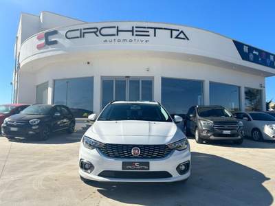 Fiat Tipo 1.3 Mjt S&S SW Lounge Bianco usata Poggiardo