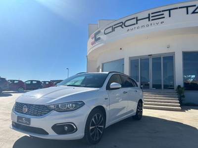 Fiat Tipo 1.3 Mjt S&S SW Lounge Bianco usata Poggiardo
