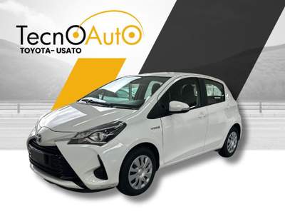 Toyota Yaris 1.5 Hybrid 5 porte Cool Bianco usata Nola