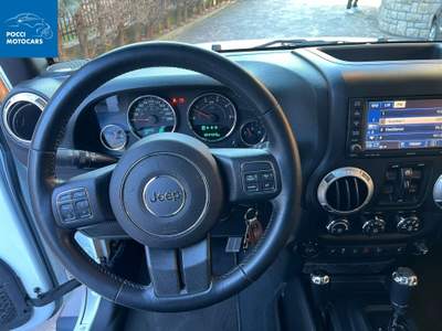 Jeep Wrangler Wrangler Unlimited 2.8 crd Sahara auto E5+ Bianco usata Capriolo