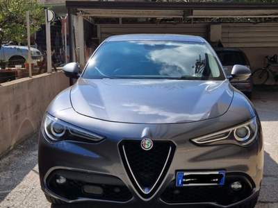 Alfa Romeo Stelvio executive Grigio usata Striano