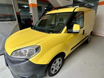 Fiat Doblò BUONE CONDIZIONI Giallo usata Aprilia