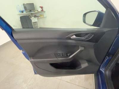 Volkswagen T-Cross 1.0 TSI Life Blu/Azzurro usata Albano Laziale