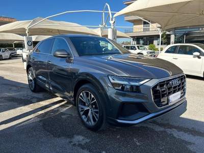 Audi Q8 50 TDI 286 CV quattro tiptronic Sport Grigio usata Marigliano