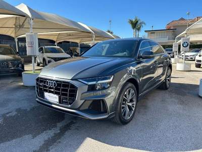 Audi Q8 50 TDI 286 CV quattro tiptronic Sport Grigio usata Marigliano