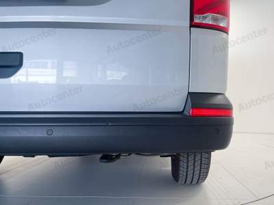 Volkswagen Caravelle 2.0 TDI 150CV DSG PC 9 POSTI Argento usata Bassano del Grappa