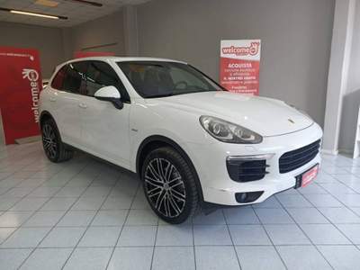 Porsche Cayenne Cayenne 3.0 tiptronic Bianco usata Sassari