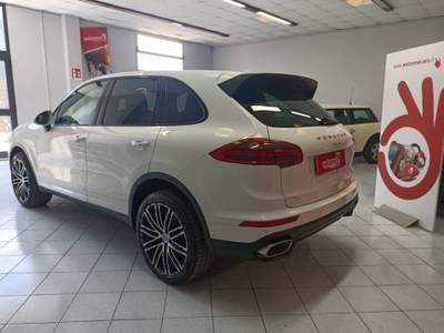 Porsche Cayenne Cayenne 3.0 tiptronic Bianco usata Sassari