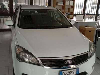 Kia Ceed / cee'd  5p 1.6 crdi Platinum - "NEOPATENTATI" Bianco usata Turbigo