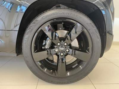 Land Rover Defender 110 5.0 V8 525 CV AWD Auto Nero usata Grumello del Monte