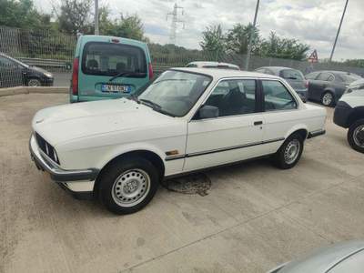 BMW Serie 3 320i i 2 porte Bianco usata RIANO