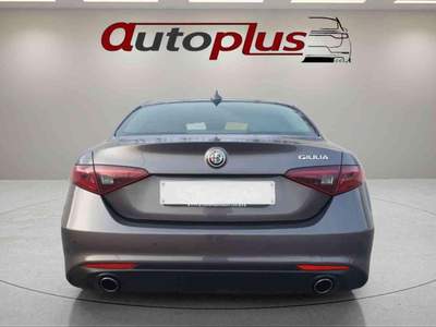 Alfa Romeo Giulia 2.2  SUPER 180 CV AT8 Bronzo usata Penne